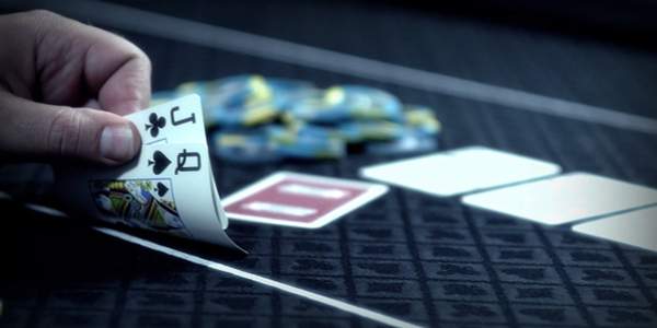 Как правильно выбрать тренера по покеру